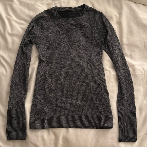 Lululemon Ribbed Long-Sleeve. - Picture 1 of 2